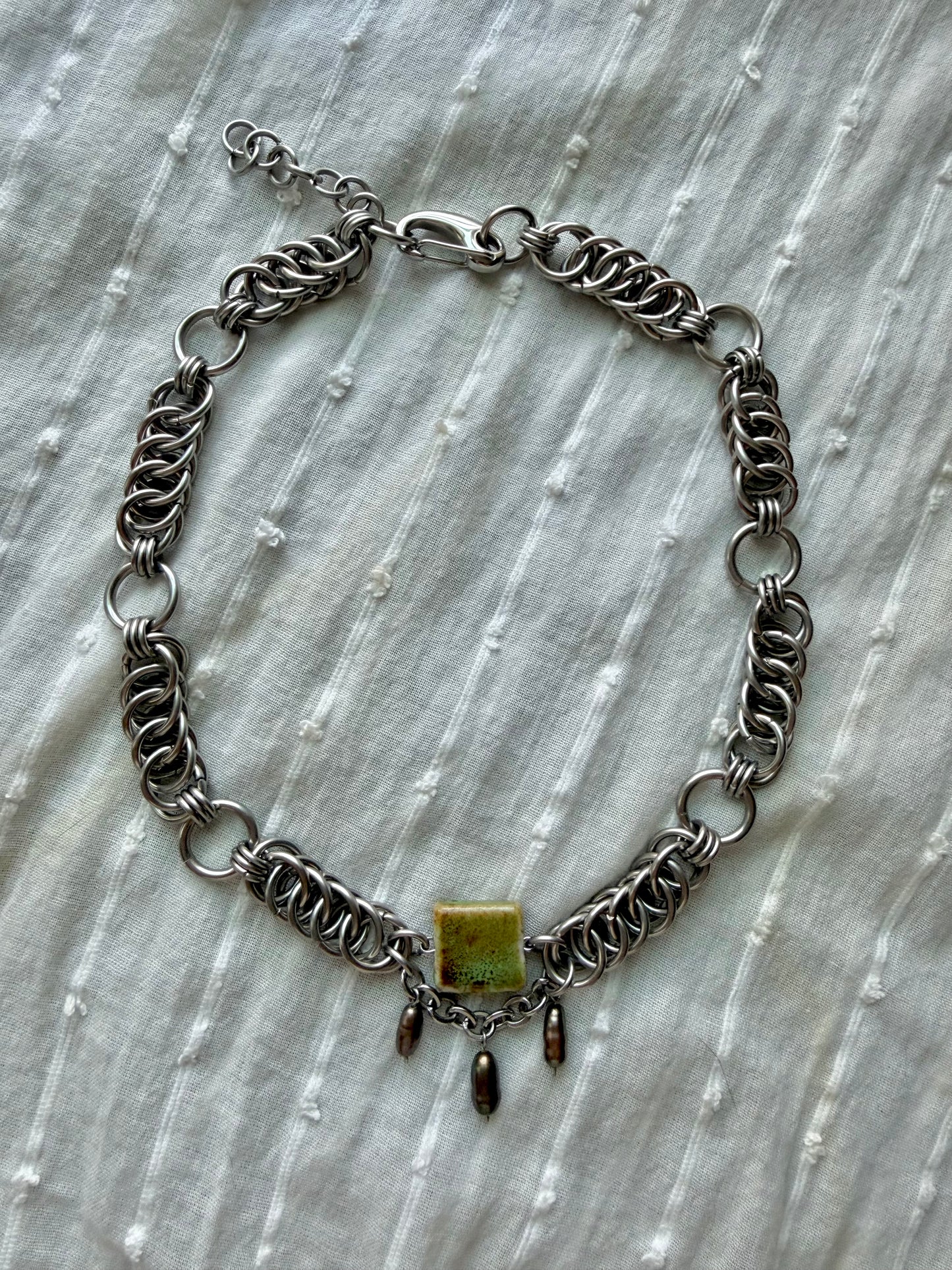 weye necklace