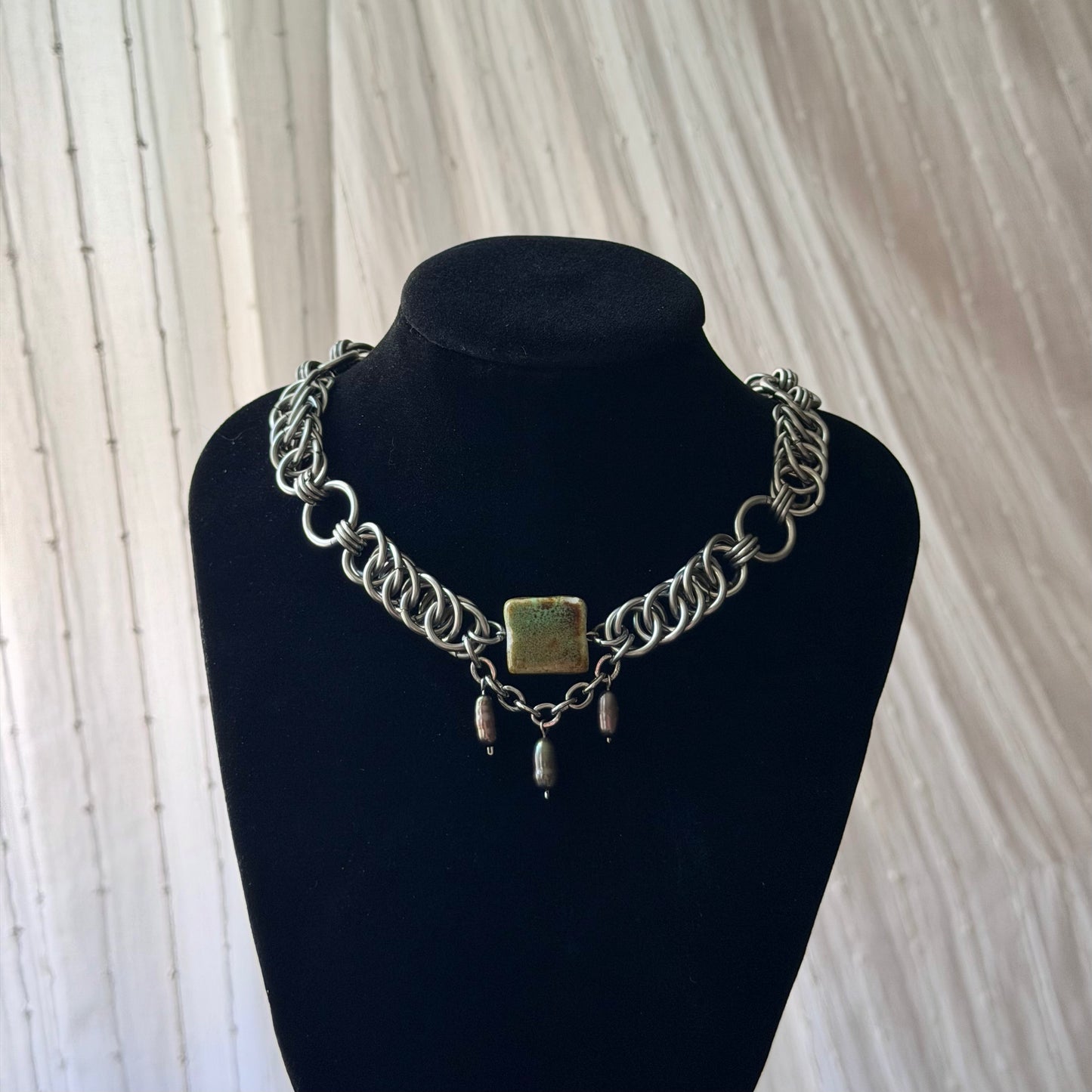 weye necklace