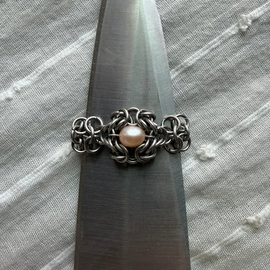 morraine ring - pink pearl